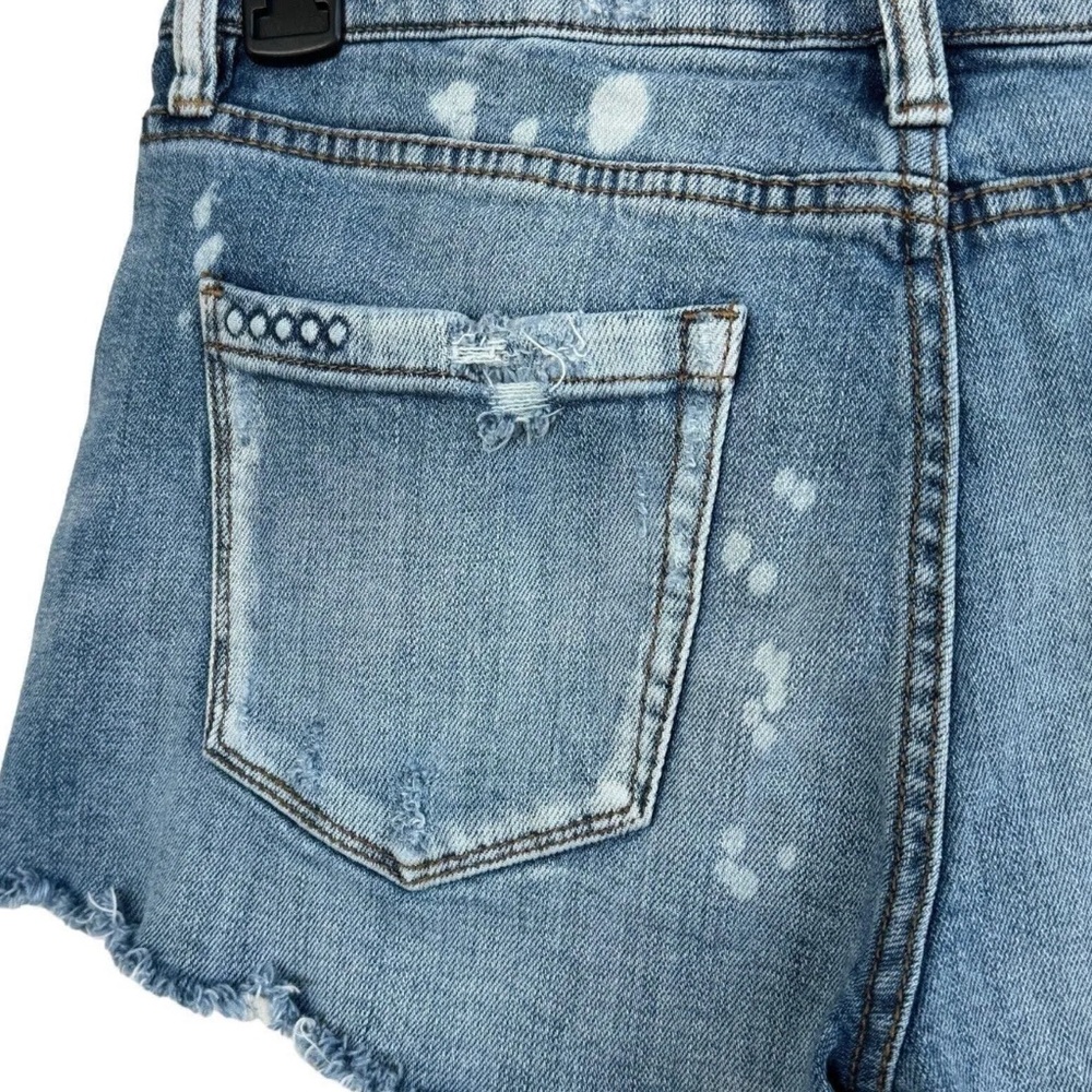 🚨HP MAY4🚨 BLANKNYC  LittleQueenie Whiskered Distressed Zip-Fly SHORTS SIZE 25 - Picture 4 of 8